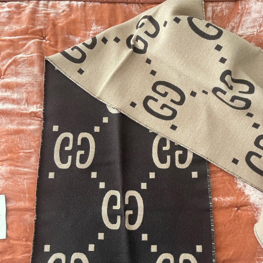 !SOLD! GG jacquard wool silk scarf